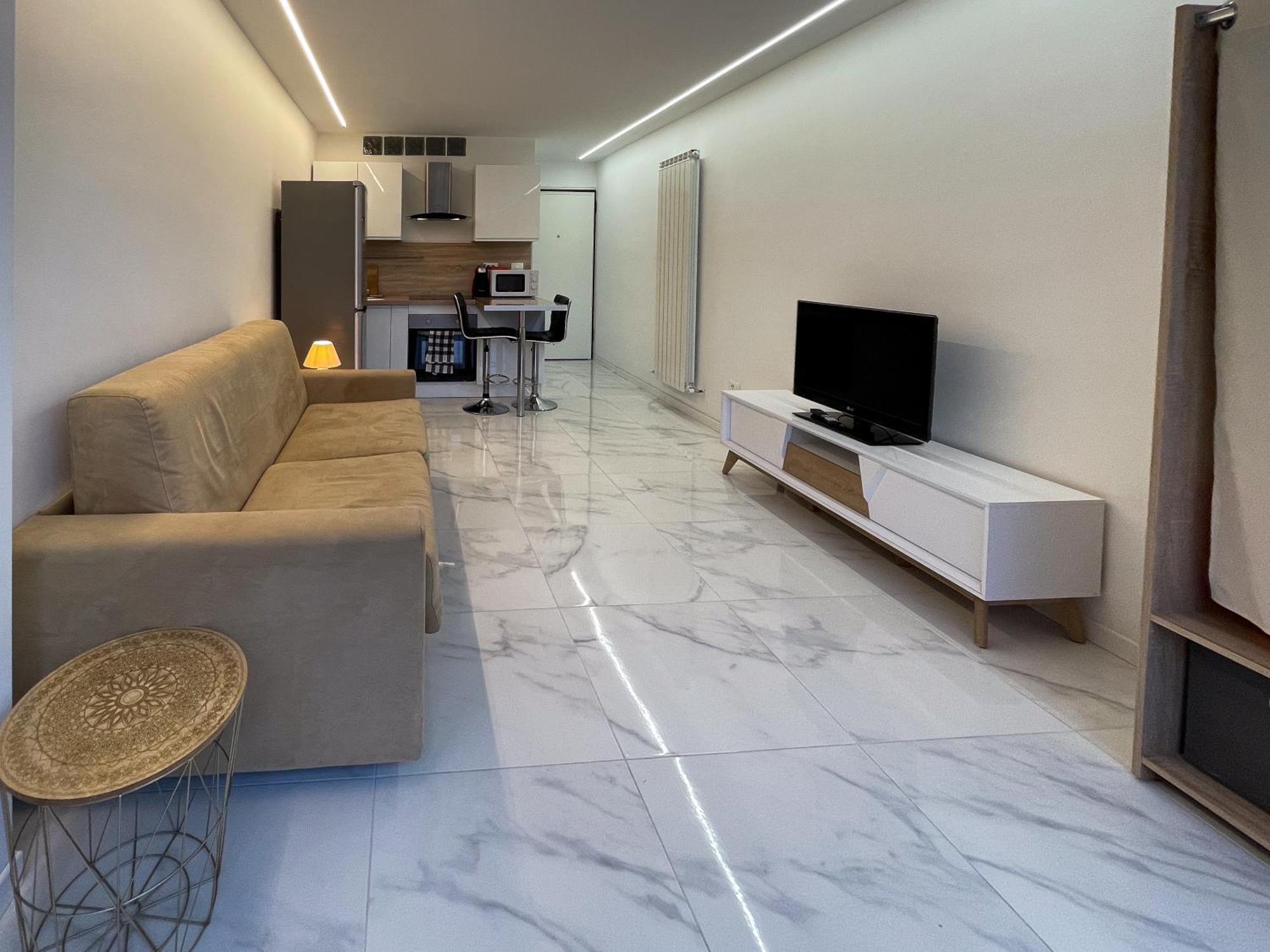 Charmant Studio Avec Vue Montagne Roquebrune-Cap-Martin Dış mekan fotoğraf